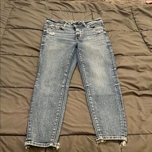 American Eagle Outfitters Blue Distressed hi rise  Jeans size 2 xshort